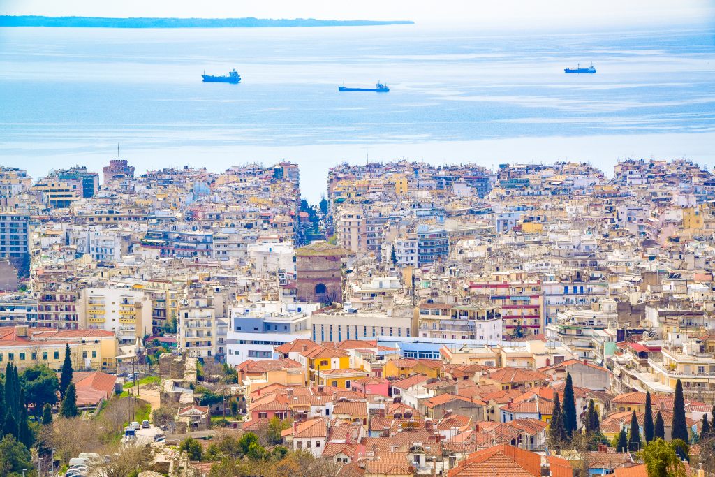 panoraminc-view-of-thessaloniki-city-in-greece-4DWYAL8 (1)
