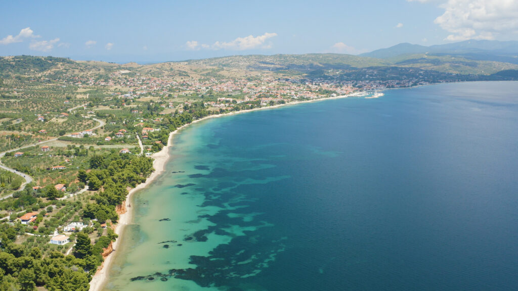 Beautiful aerial shot of the Nikiti beach located in Greece