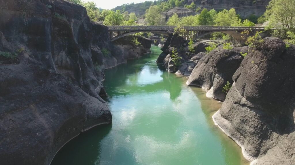 drone-view-of-venetikos-river-bridge-grevena-gr-2022-08-04-22-03-52-utc_Moment
